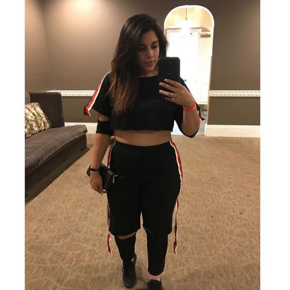 Black Crop Top Size M